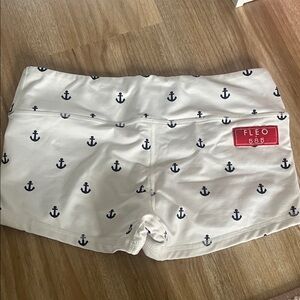Fleo White Shorts with Navy Anchor Pattern